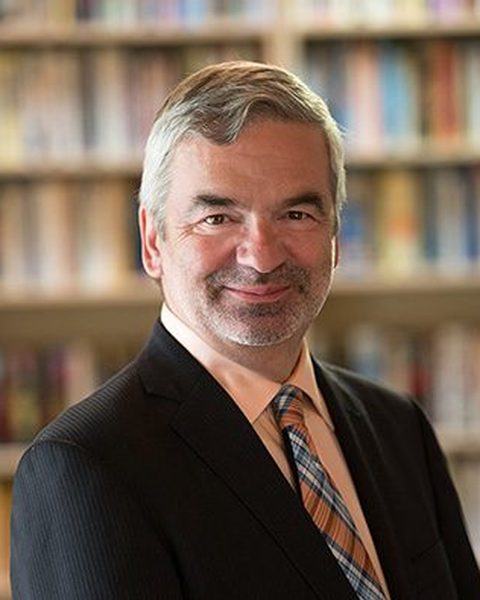 Alain Samson, conférencier et auteur